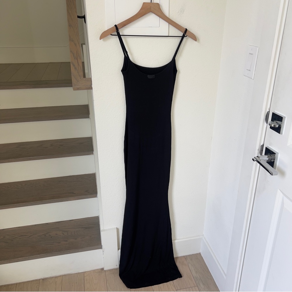 Skims Soft Lounge Long Slipdress Ribbed Maxi Dress in Onyx Black NWT - Picture 4 of 7